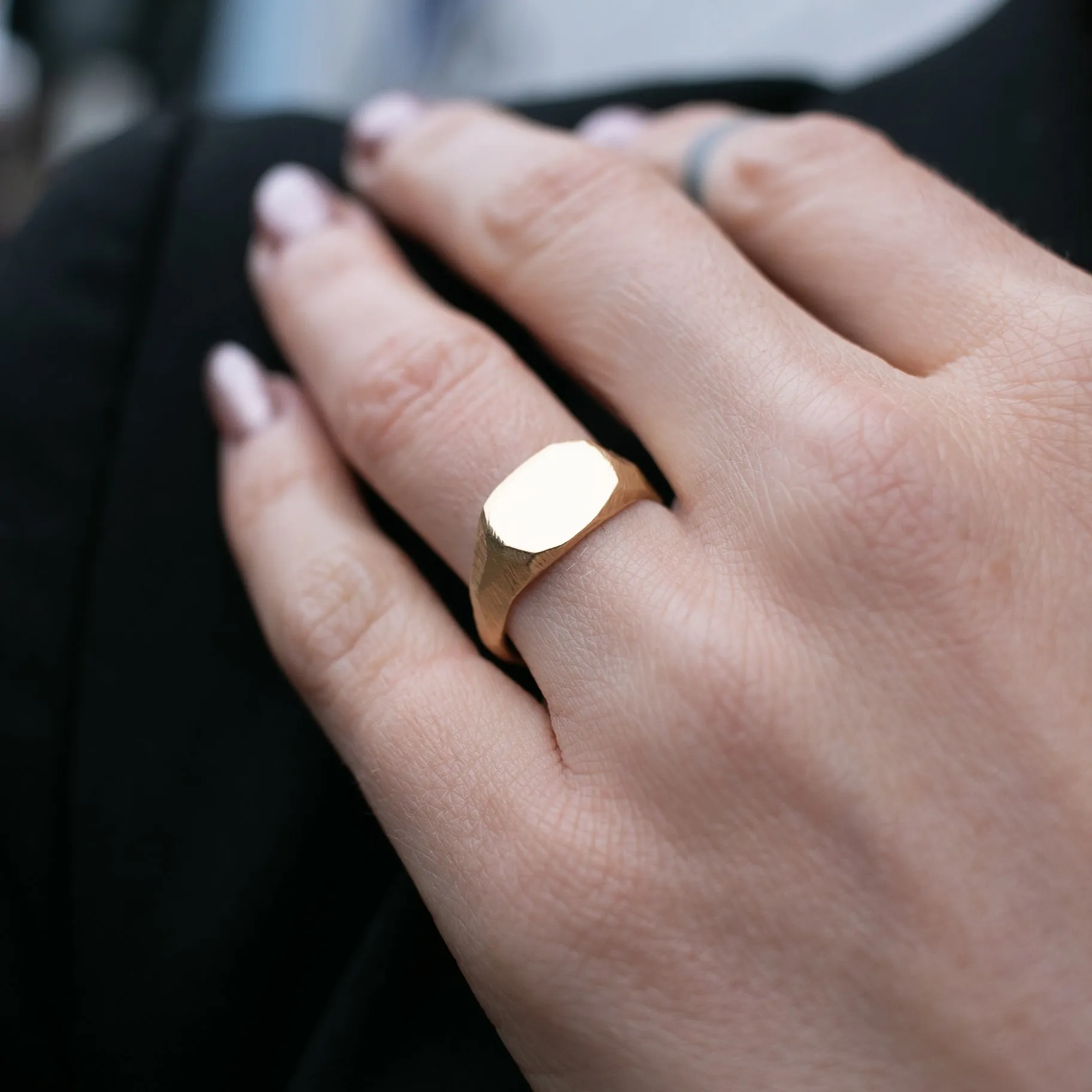 18K Petite Signet Ring