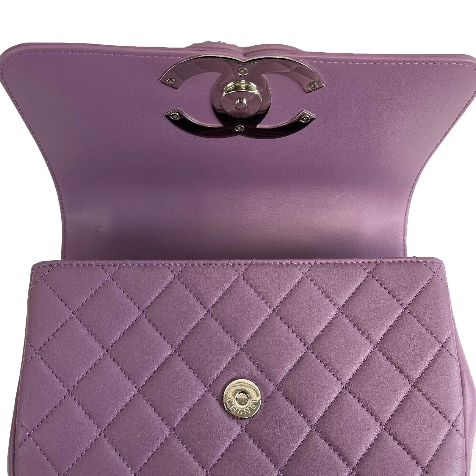 CHANEL - S/S 2021 CC Classic Flap Quilted Purple Crossbody