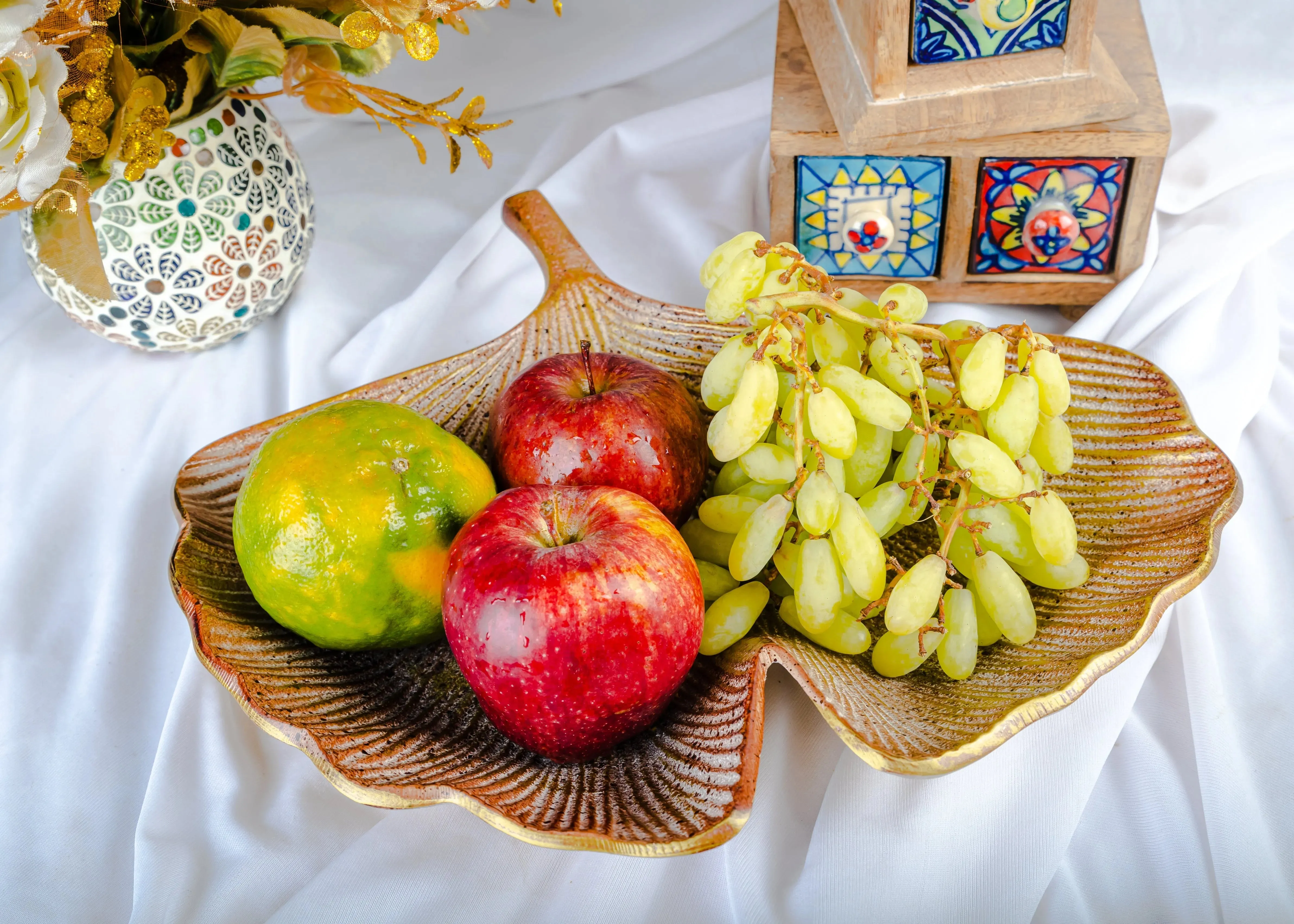 Leaf Multipurpose Platter Tray